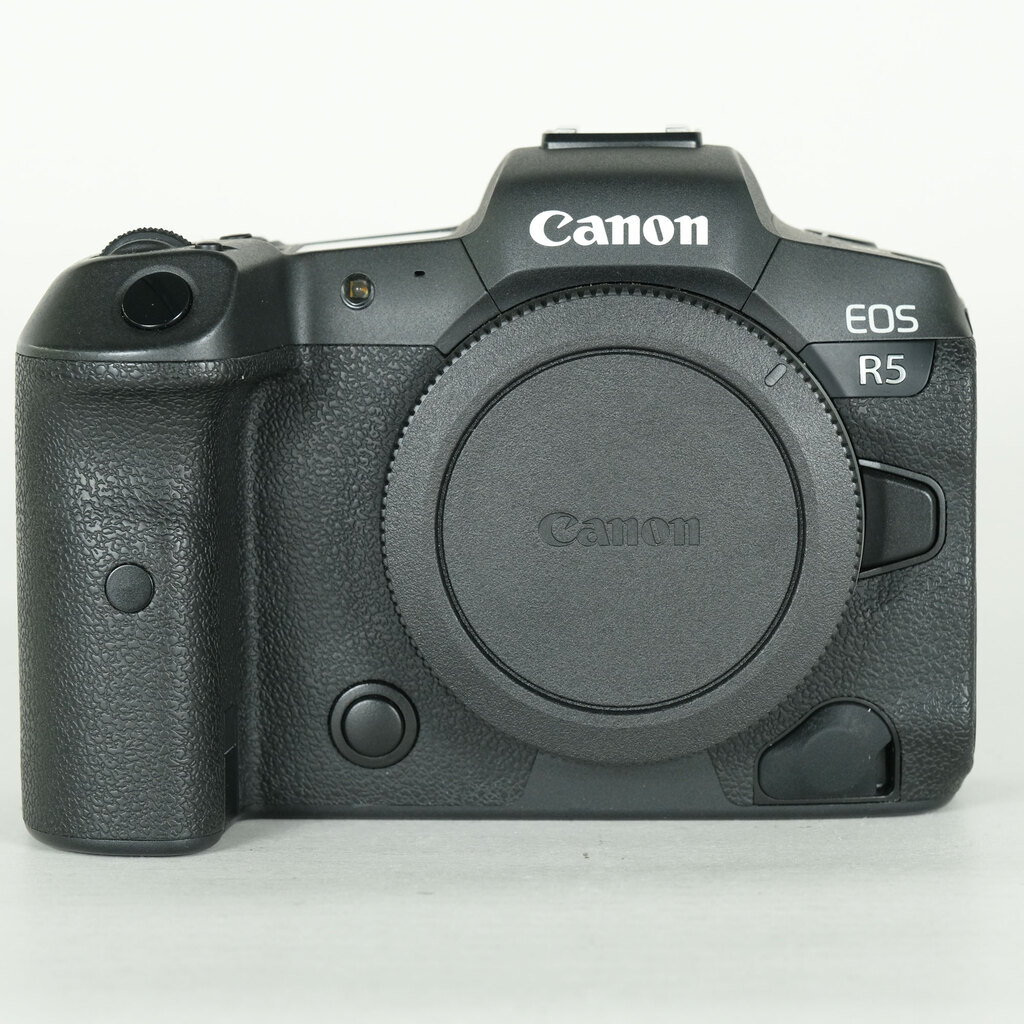 Canon EOS R5 Canon EOS R5
