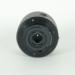 Nikon AF-P DX NIKKOR 18-55mm F3.5-5.6G VR Nikon AF-P DX NIKKOR 18-55mm F3.5-5.6G VR