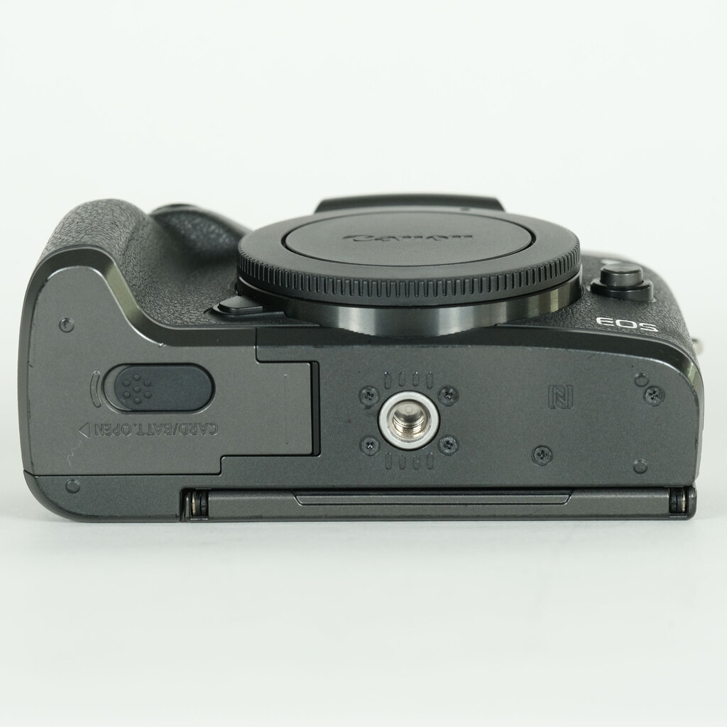 Canon EOS M5 Canon EOS M5