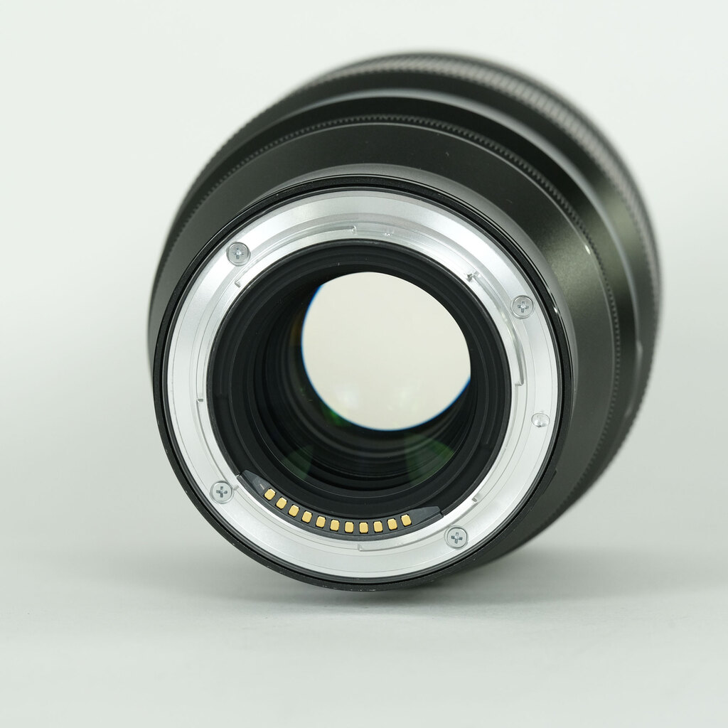 Nikon NIKKOR Z 135mm f/1.8 S Plena