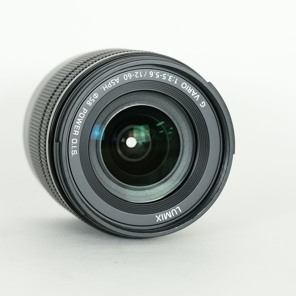 Panasonic LUMIX G VARIO 12-60mm / F3.5-5.6 ASPH. / POWER O.I.S.