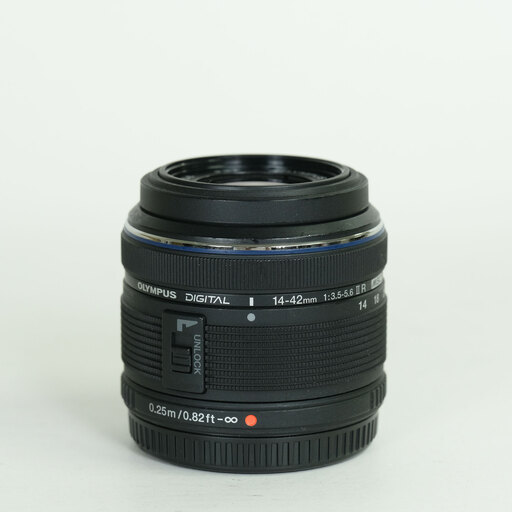 OLYMPUS M.ZUIKO DIGITAL 14-42mm F3.5-5.6IIR ブラック