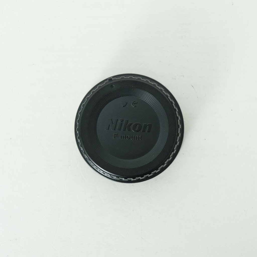 Nikon AF-S DX NIKKOR 18-300mm f/3.5-6.3G ED VR