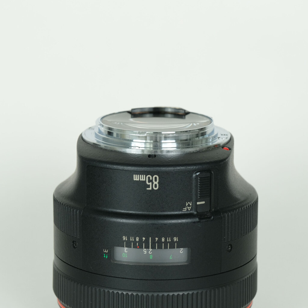 Canon EF85mm F1.2L USMの出品 | ONE SCENE（ワンシーン）