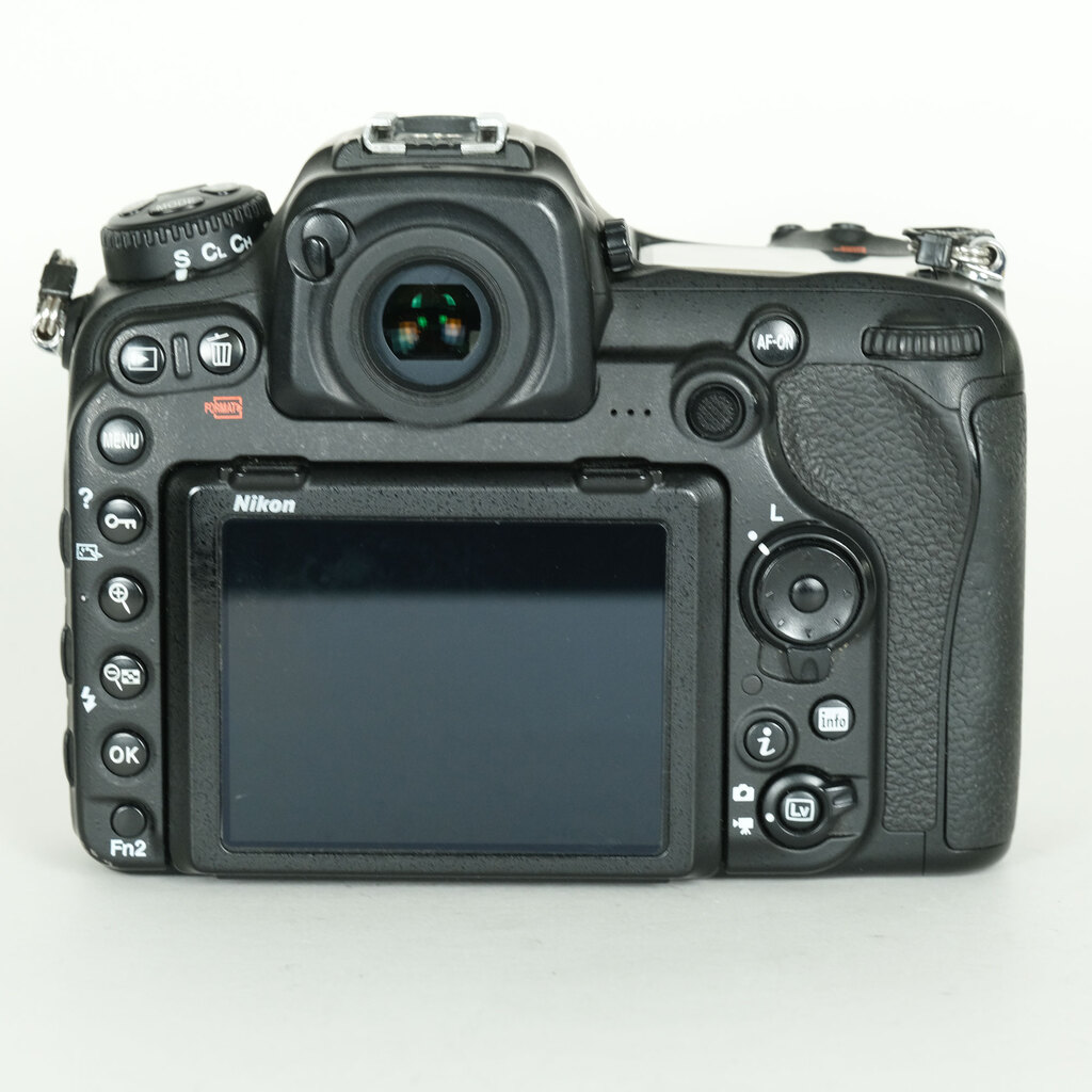 Nikon D500