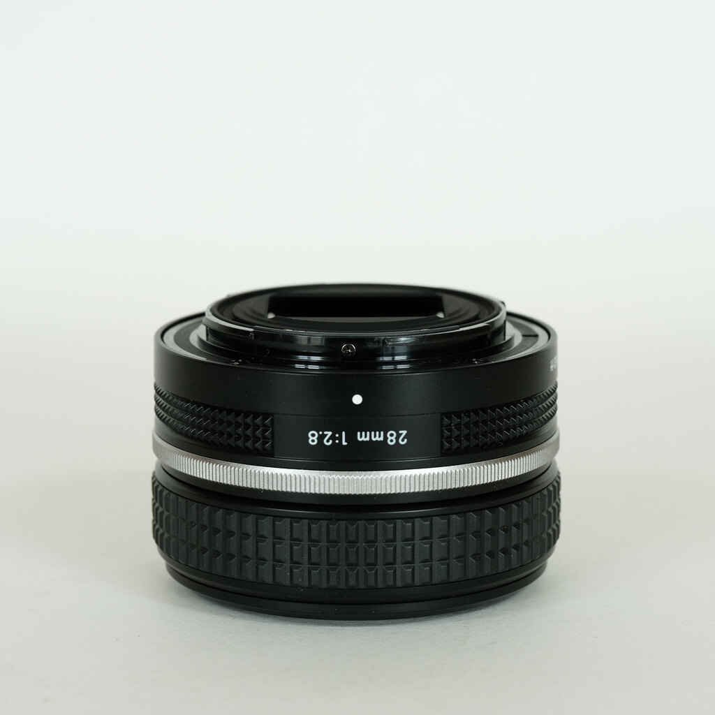 Nikon NIKKOR Z 28mm f/2.8