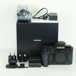 FUJIFILM X-H2 FUJIFILM X-H2
