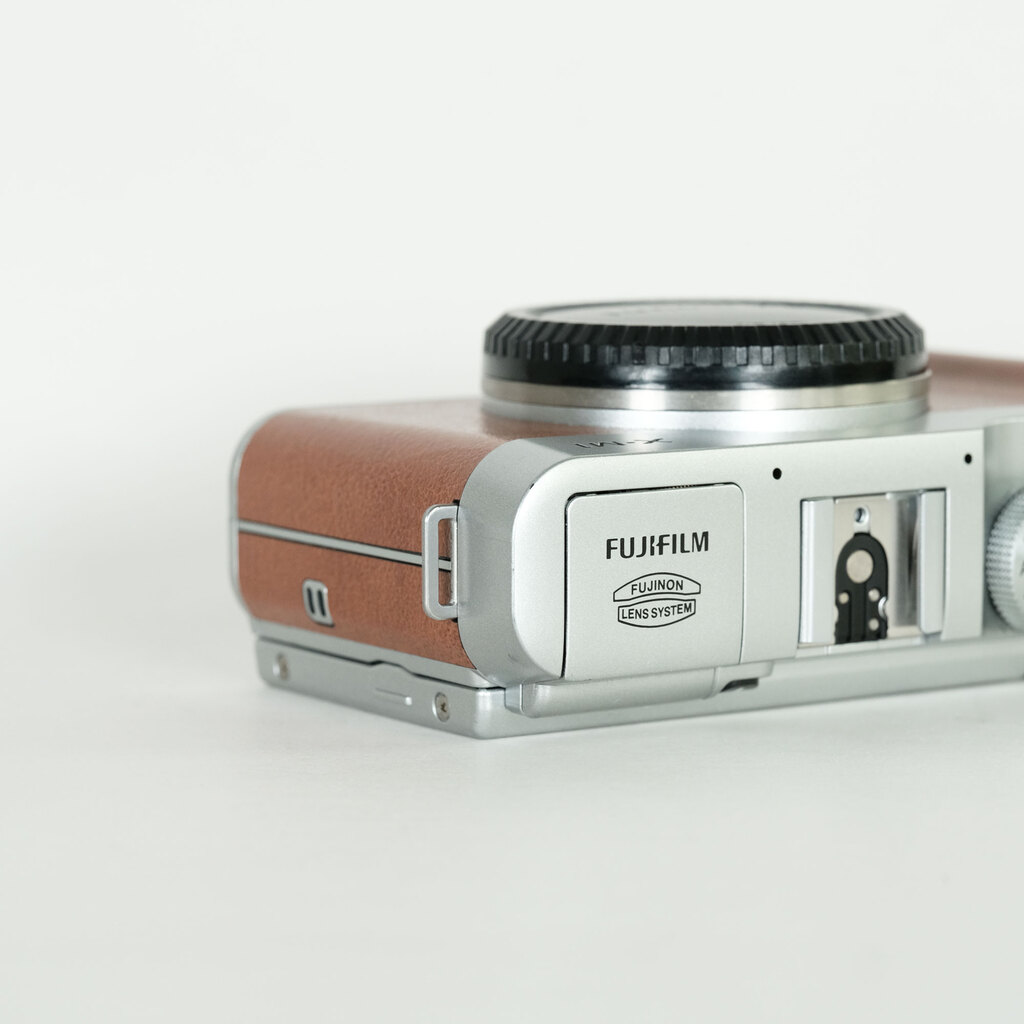 FUJIFILM X-M1 ボディ ブラウン