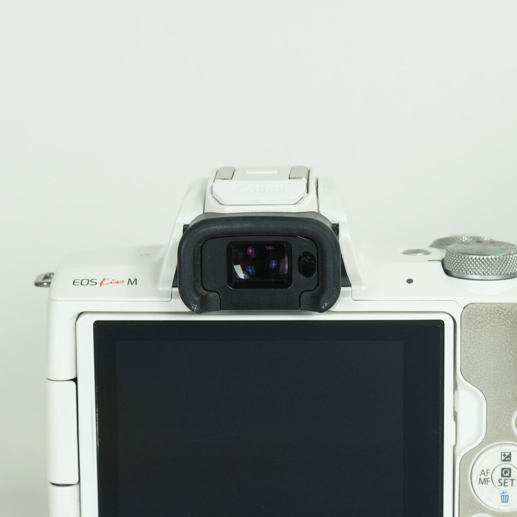 Canon EOS Kiss M
