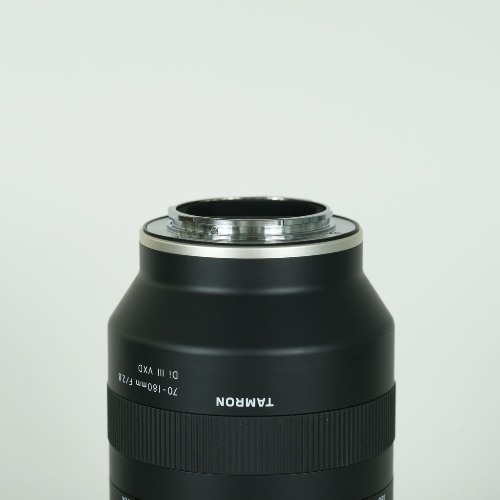 TAMRON 70-180mm F/2.8 Di III VXD (Model A056) [ ソニーE用 ]