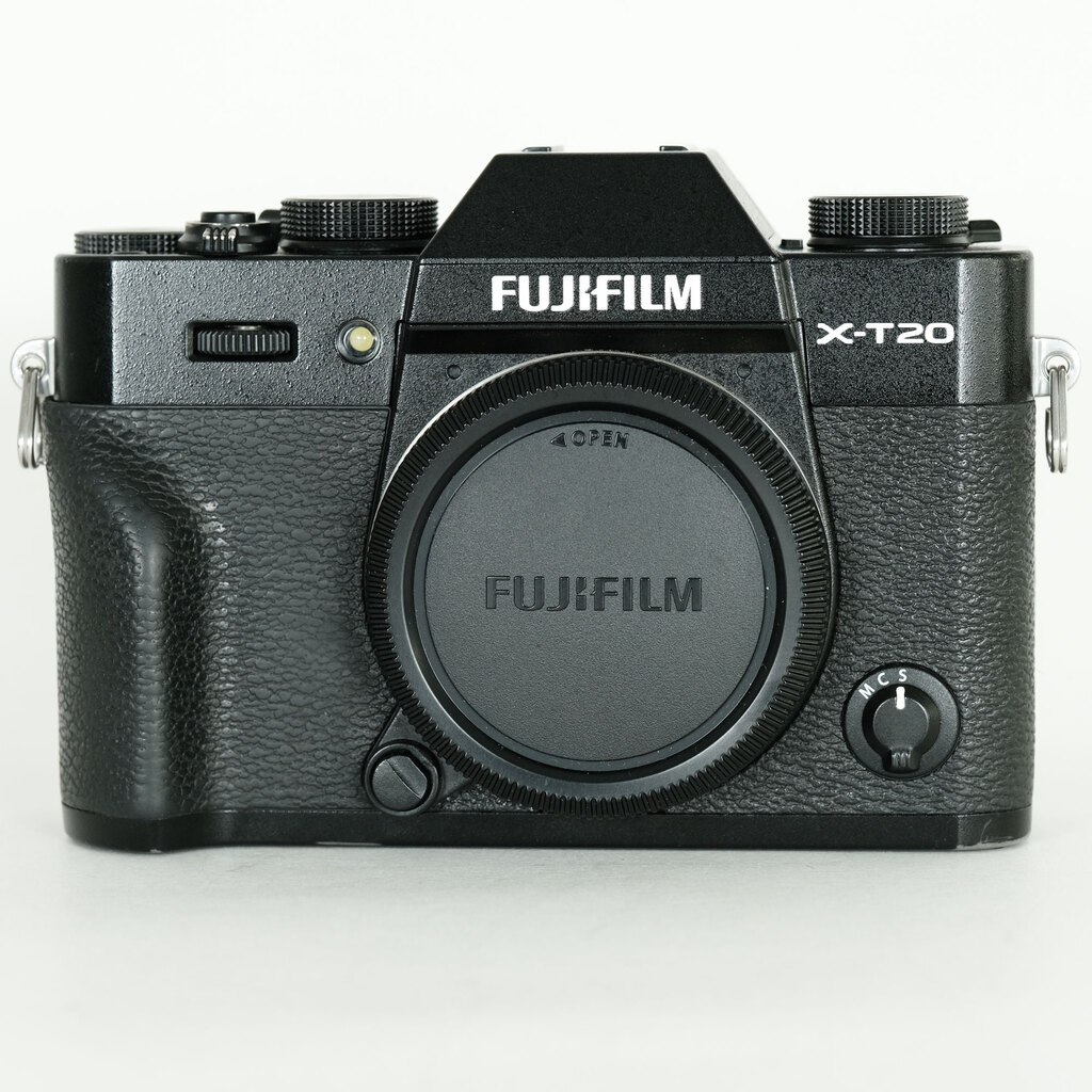 FUJIFILM X-T20