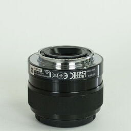 SONY E 35mm F1.8 OSS SEL35F18