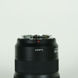 Panasonic LUMIX S 20-60mm F3.5-5.6 Panasonic LUMIX S 20-60mm F3.5-5.6