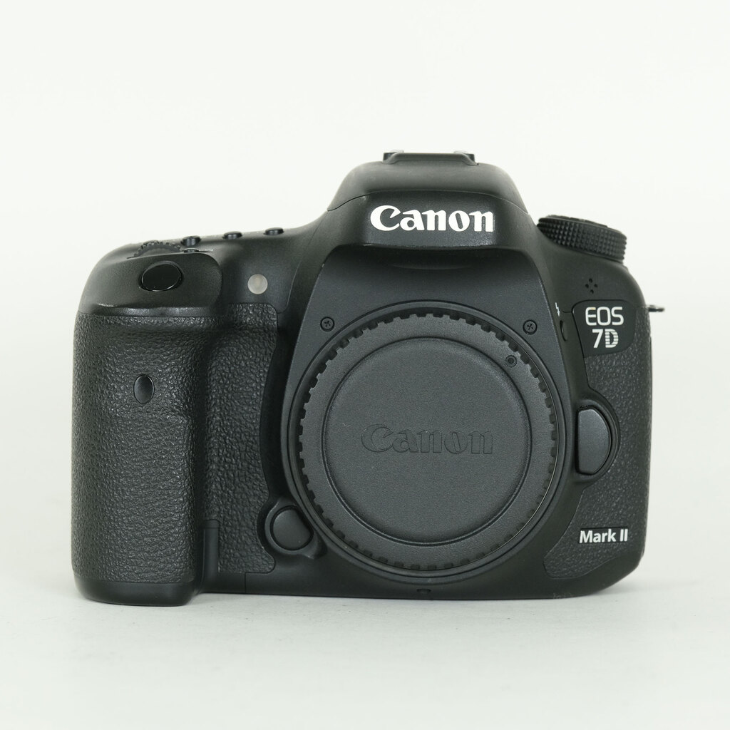 Canon EOS 7D Mark II Canon EOS 7D Mark II