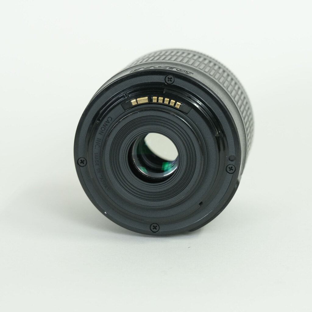 Canon EF-S18-55mm F3.5-5.6 IS STM