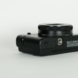 SONY Cyber-shot DSC-RX100M7