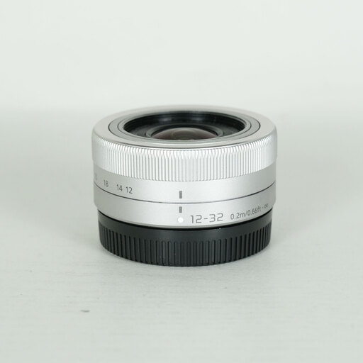 Panasonic LUMIX G VARIO 12-32mm / F3.5-5.6 ASPH. / MEGA O.I.S.