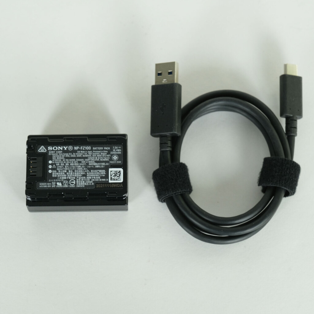 SONY α7 IV(ILCE-7M4) SONY α7 IV(ILCE-7M4)