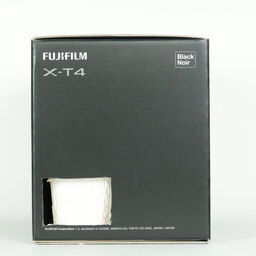 FUJIFILM X-T4