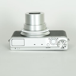 FUJIFILM XQ2 シルバー