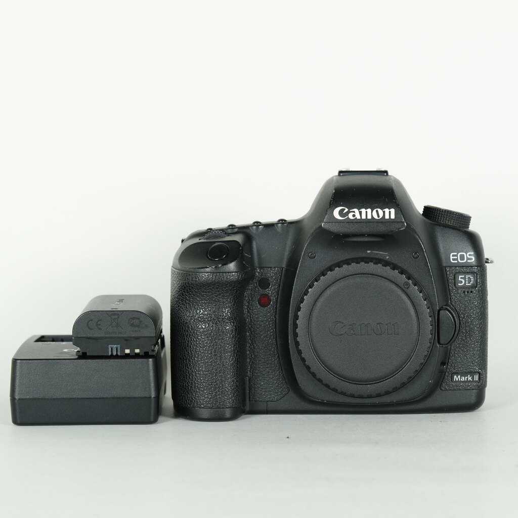 Canon EOS 5D MarkII ボディの出品 | ONE SCENE（ワンシーン）