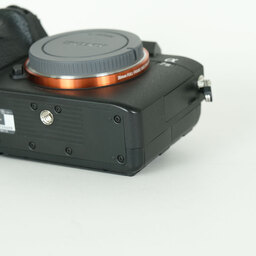 SONY α7 III（ILCE-7M3）