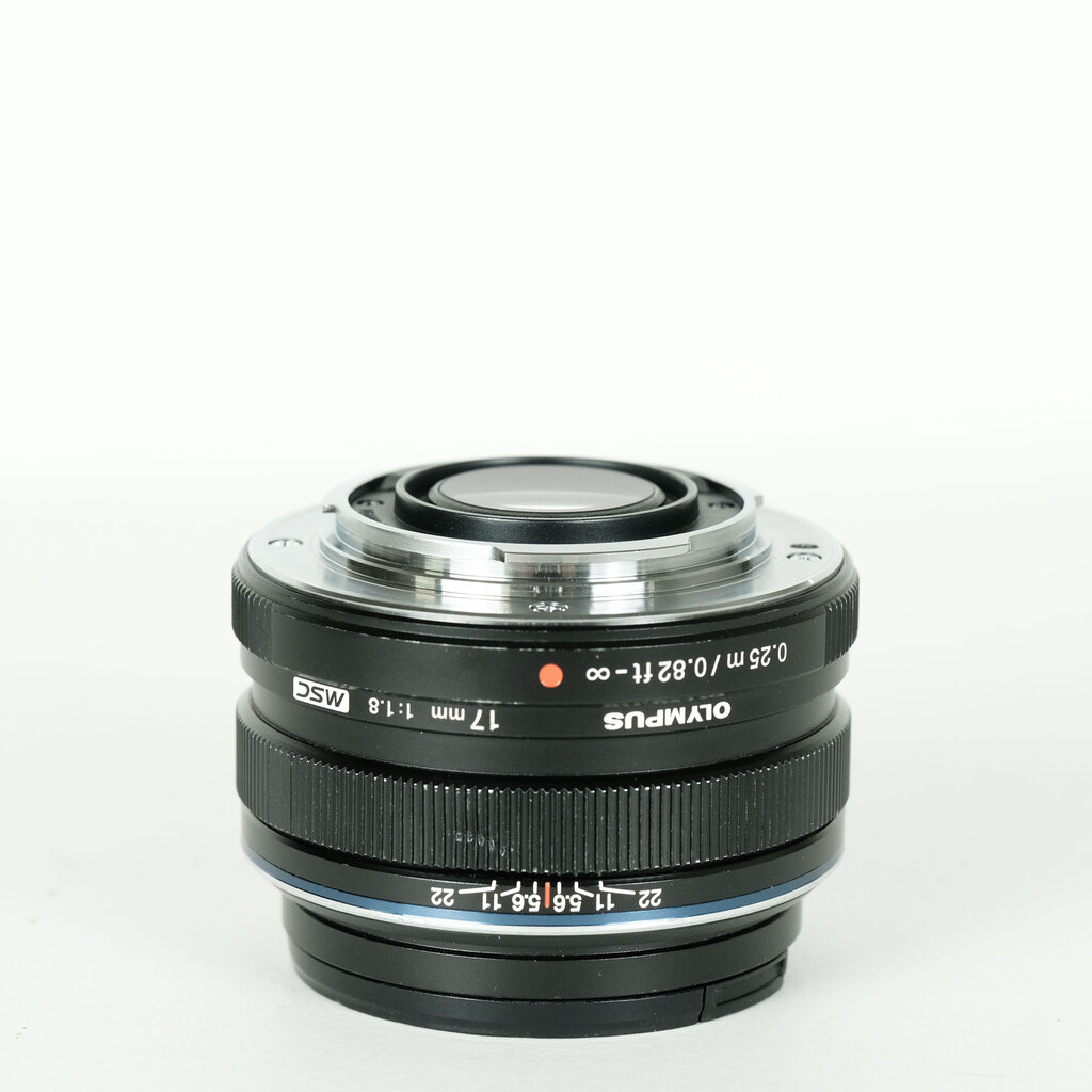 OLYMPUS M.ZUIKO DIGITAL 17mm F1.8