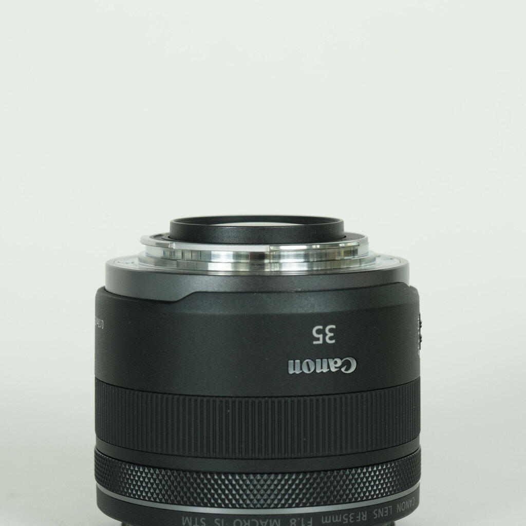 Canon RF35mm F1.8 MACRO IS STM