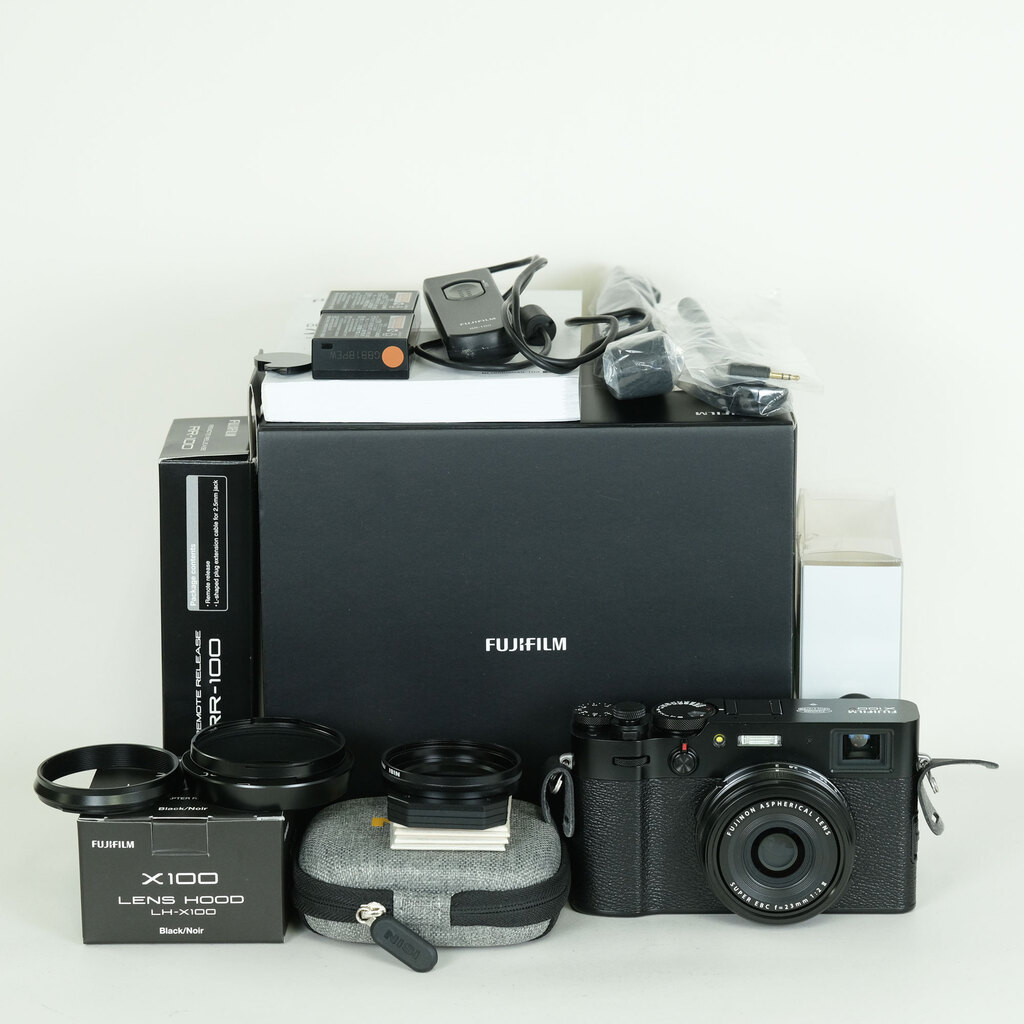 FUJIFILM X100V ブラック