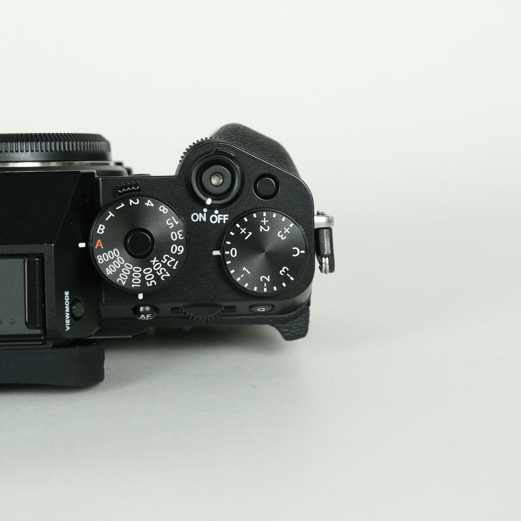 FUJIFILM X-T5