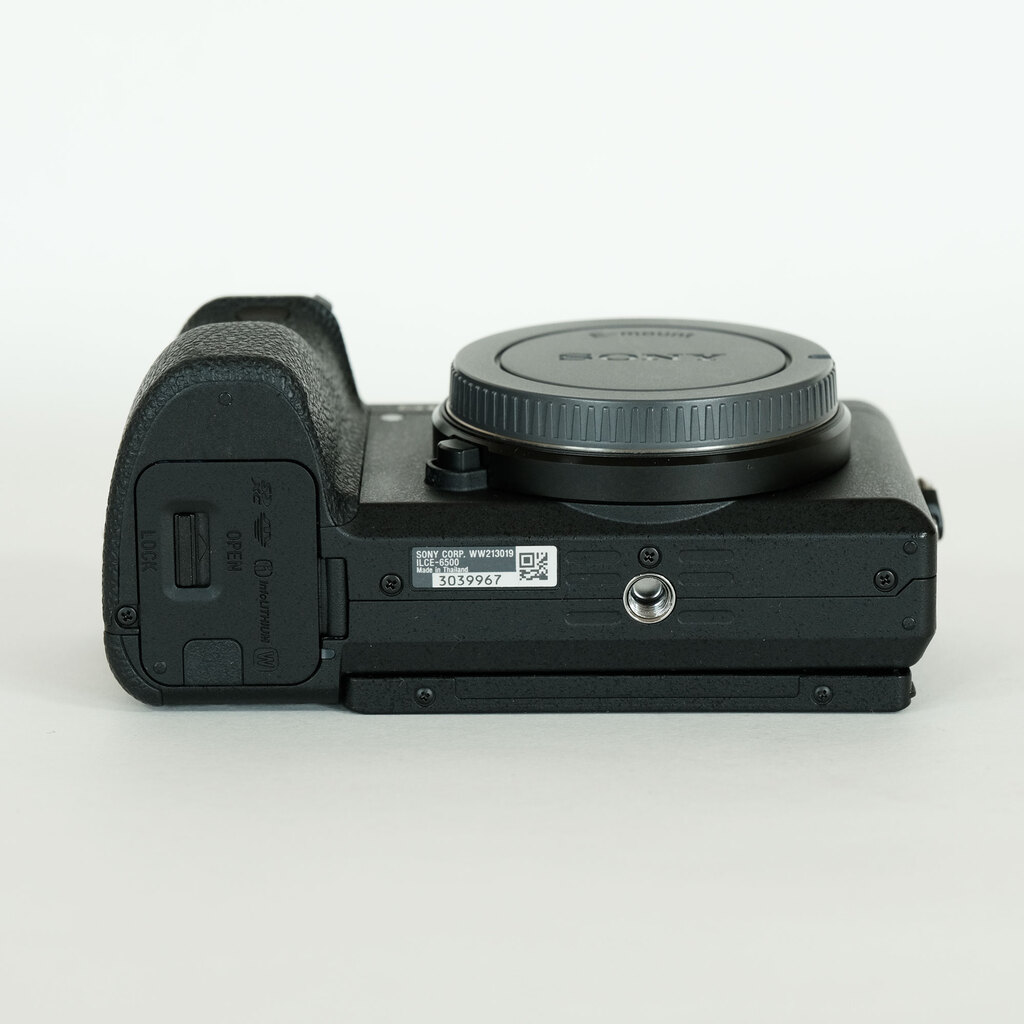 SONY α6500（ILCE-6500）の出品 | ONE SCENE（ワンシーン）