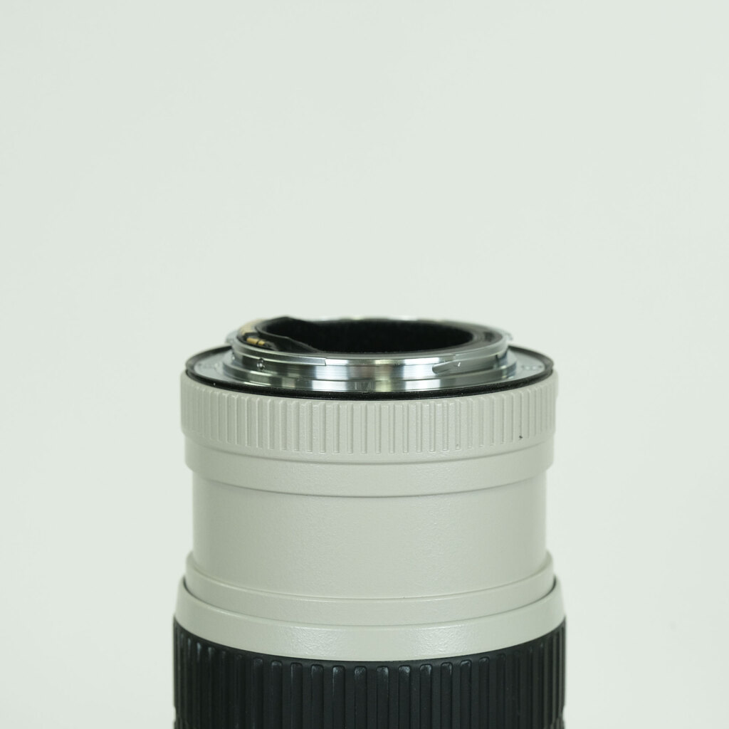 Canon EF70-200mm F4L IS USM Canon EF70-200mm F4L IS USM