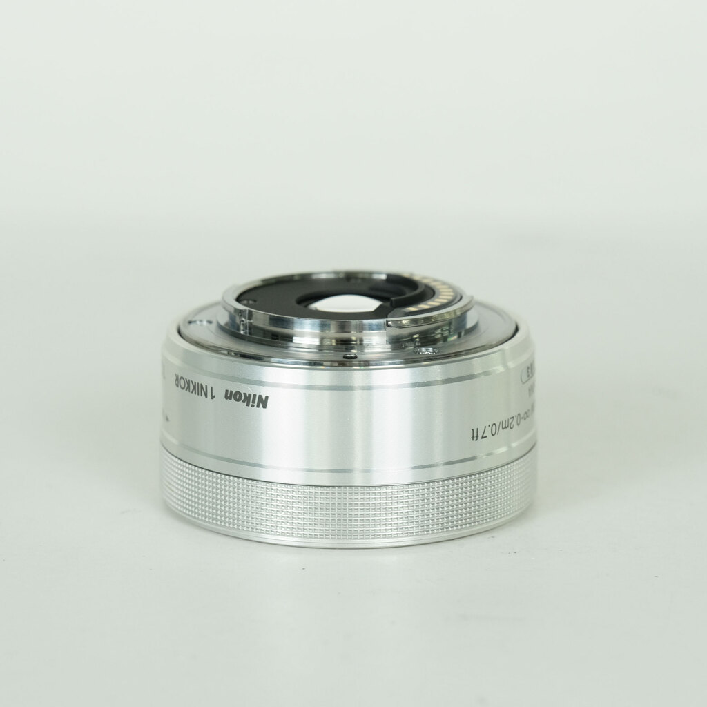 Nikon 1 NIKKOR VR 10-30mm F3.5-5.6 PD-ZOOM シルバーの出品 | ONE