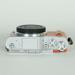 Panasonic LUMIX DC-GF90 ボディ オレンジ