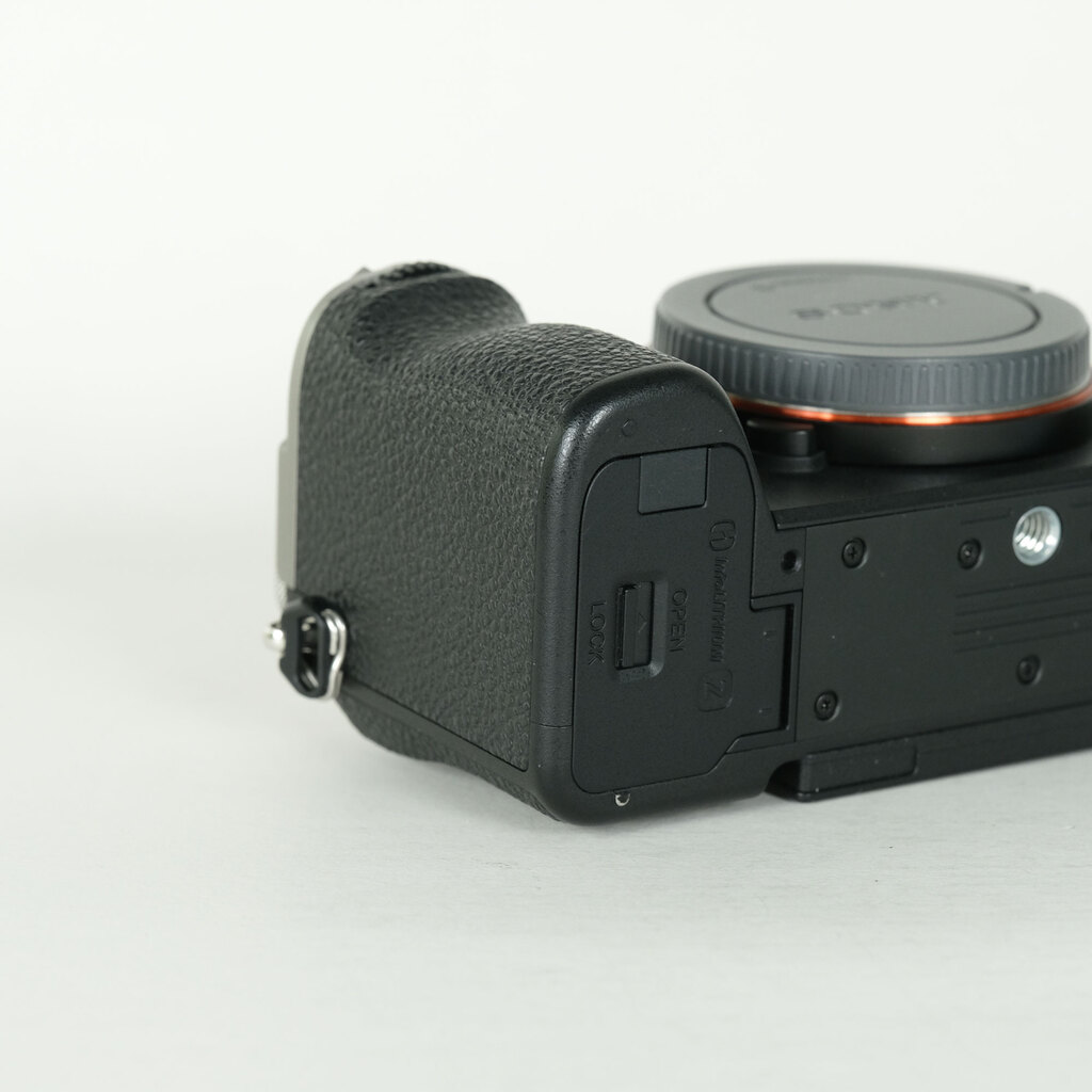 SONY α7C II(ILCE-7CM2) SONY α7C II(ILCE-7CM2)