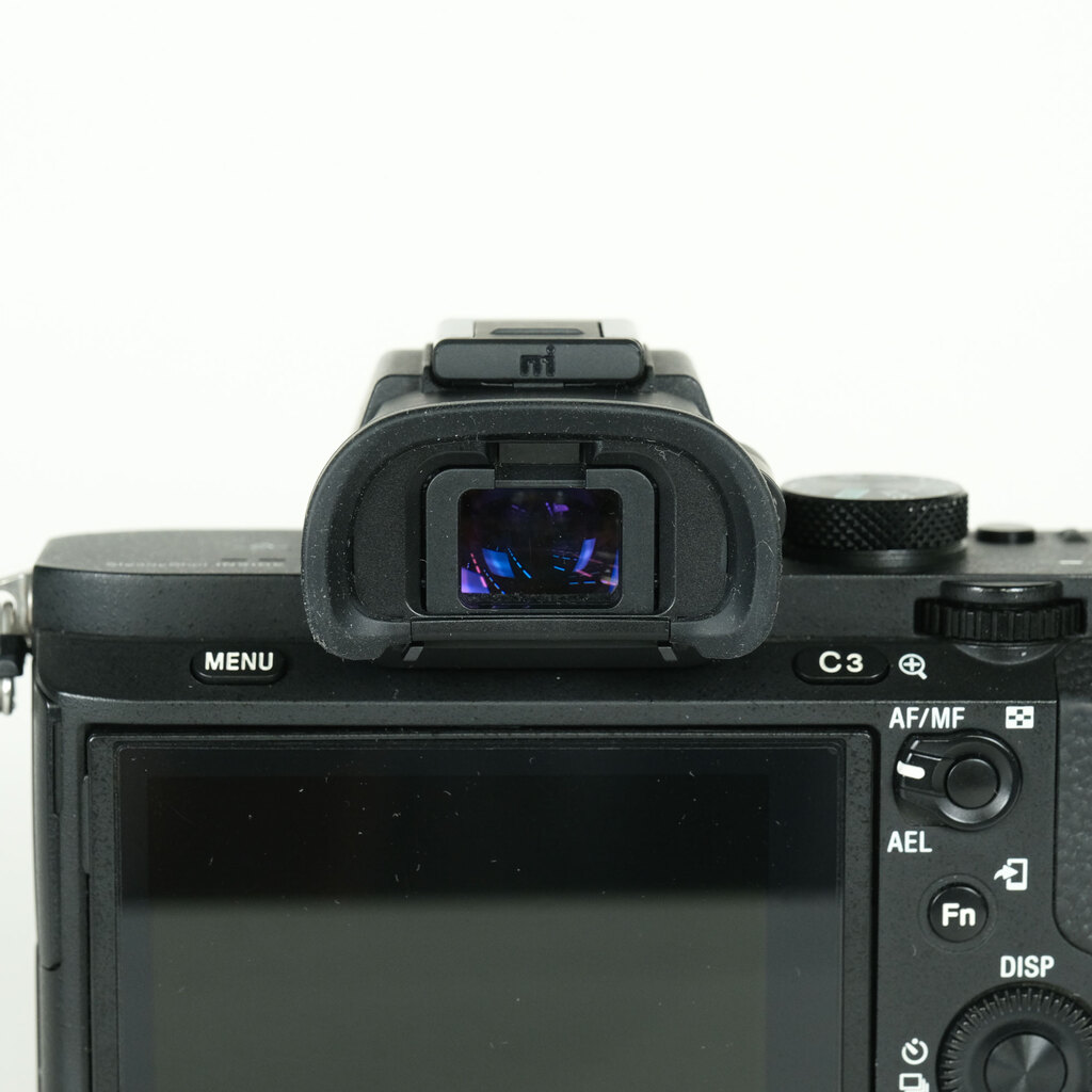 SONY α7 II（ILCE-7M2）の出品 | ONE SCENE（ワンシーン）