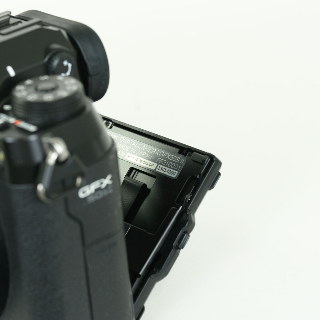 FUJIFILM GFX 50S II FUJIFILM GFX 50S II