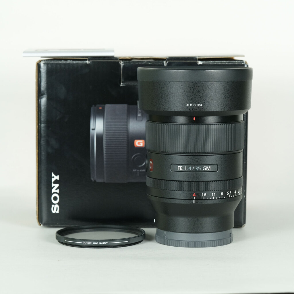 SONY FE 35mm F1.4 GM SEL35F14GMの出品 | ONE SCENE（ワンシーン）