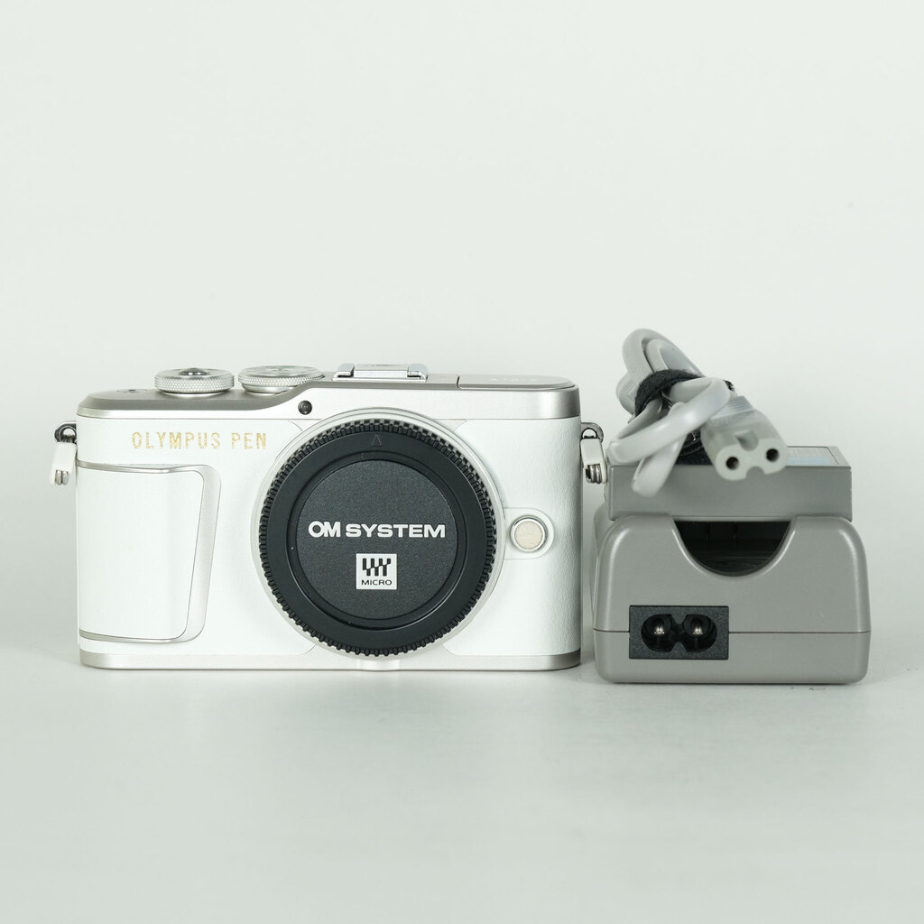 OLYMPUS PEN E-PL9の出品 | ONE SCENE（ワンシーン）