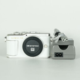 OLYMPUS PEN E-PL9