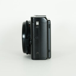 FUJIFILM X70 ブラック