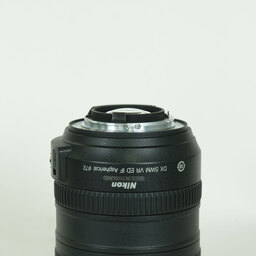 Nikon AF-S DX VR Zoom-Nikkor 18-200mm F3.5-5.6G IF-ED Nikon AF-S DX VR Zoom-Nikkor 18-200mm F3.5-5.6G IF-ED