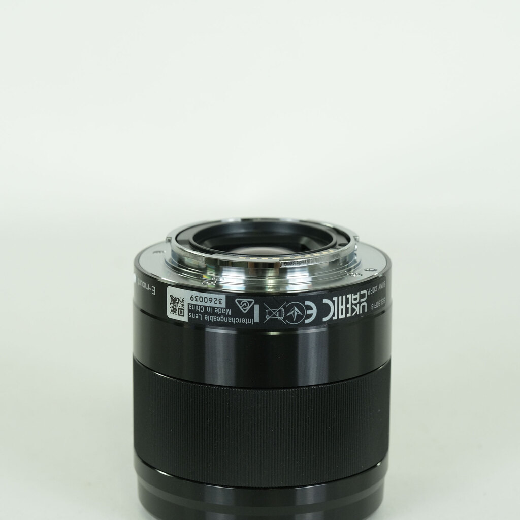 SONY E 50mm F1.8 OSS SEL50F18