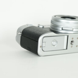 FUJIFILM X100V シルバー