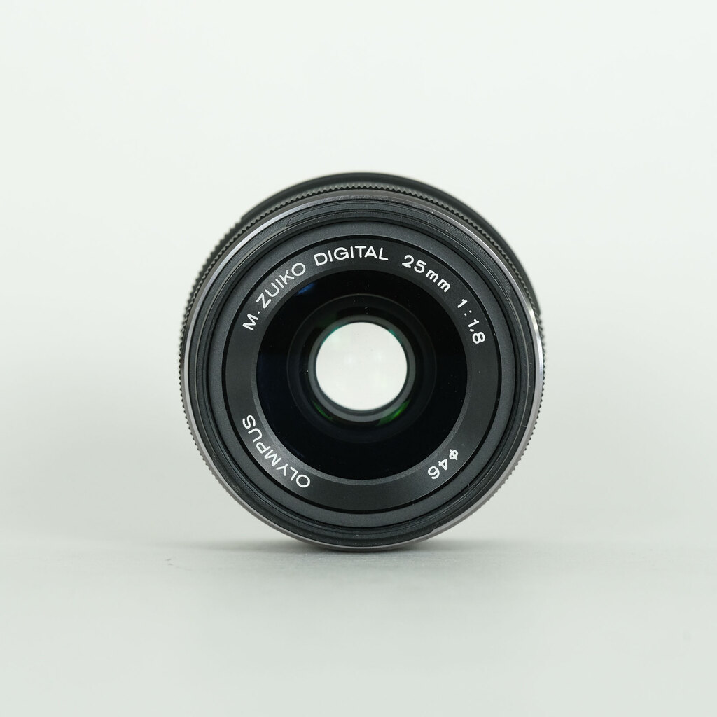OLYMPUS M.ZUIKO DIGITAL 25mm F1.8 OLYMPUS M.ZUIKO DIGITAL 25mm F1.8