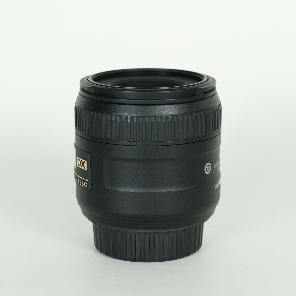 Nikon AF-S DX Micro NIKKOR 40mm f/2.8G