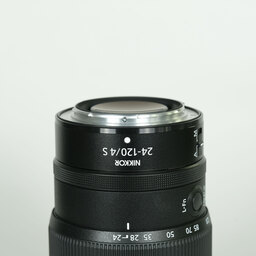 Nikon NIKKOR Z 24-120mm f/4 S Nikon NIKKOR Z 24-120mm f/4 S