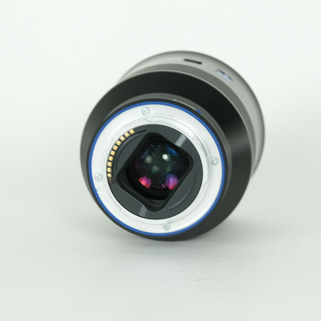 Carl Zeiss Batis 2/40 CF [ソニーE用]の出品 | ONE SCENE（ワンシーン）