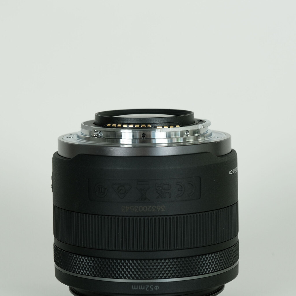 Canon RF35mm F1.8 MACRO IS STM