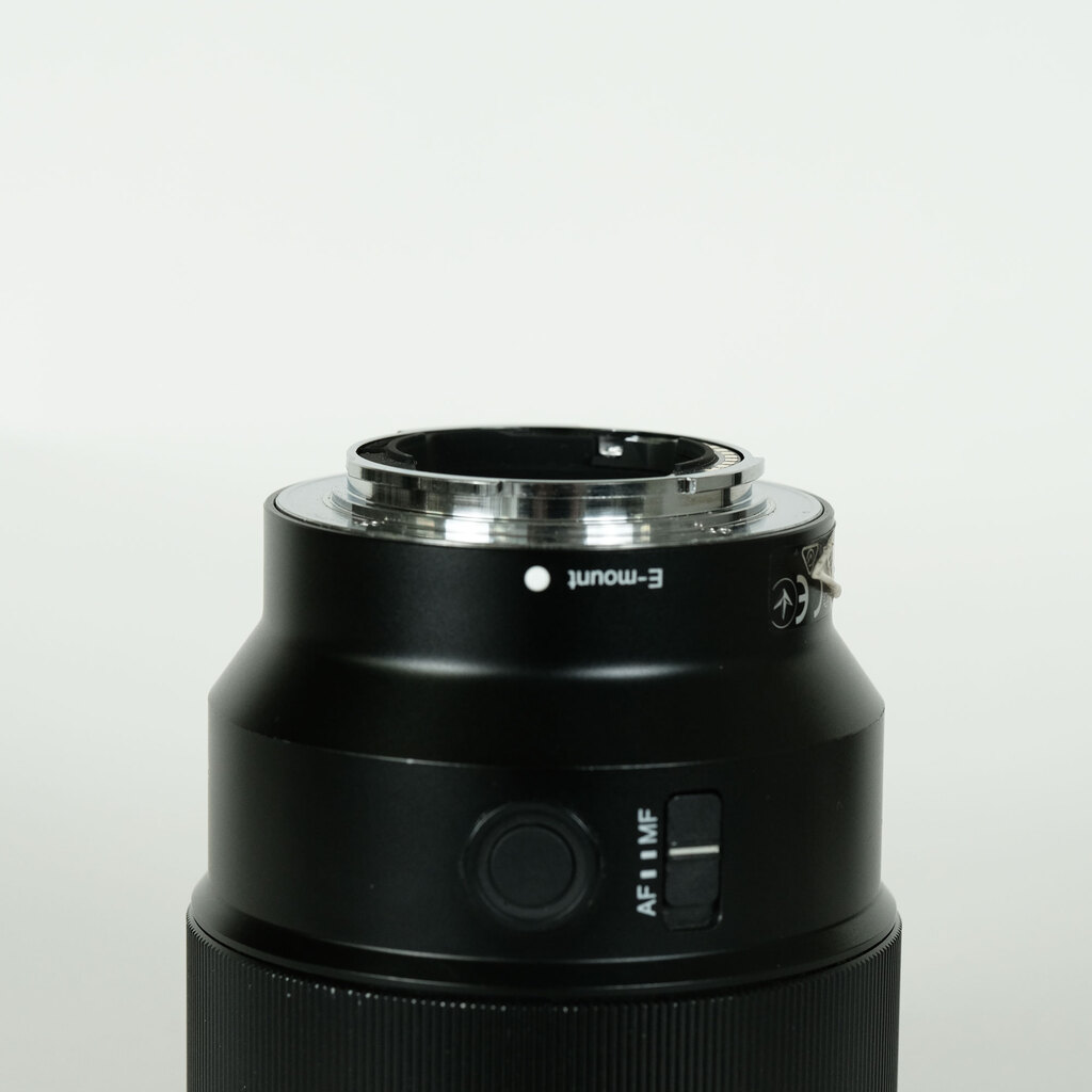 SONY FE 85mm F1.8 SEL85F18